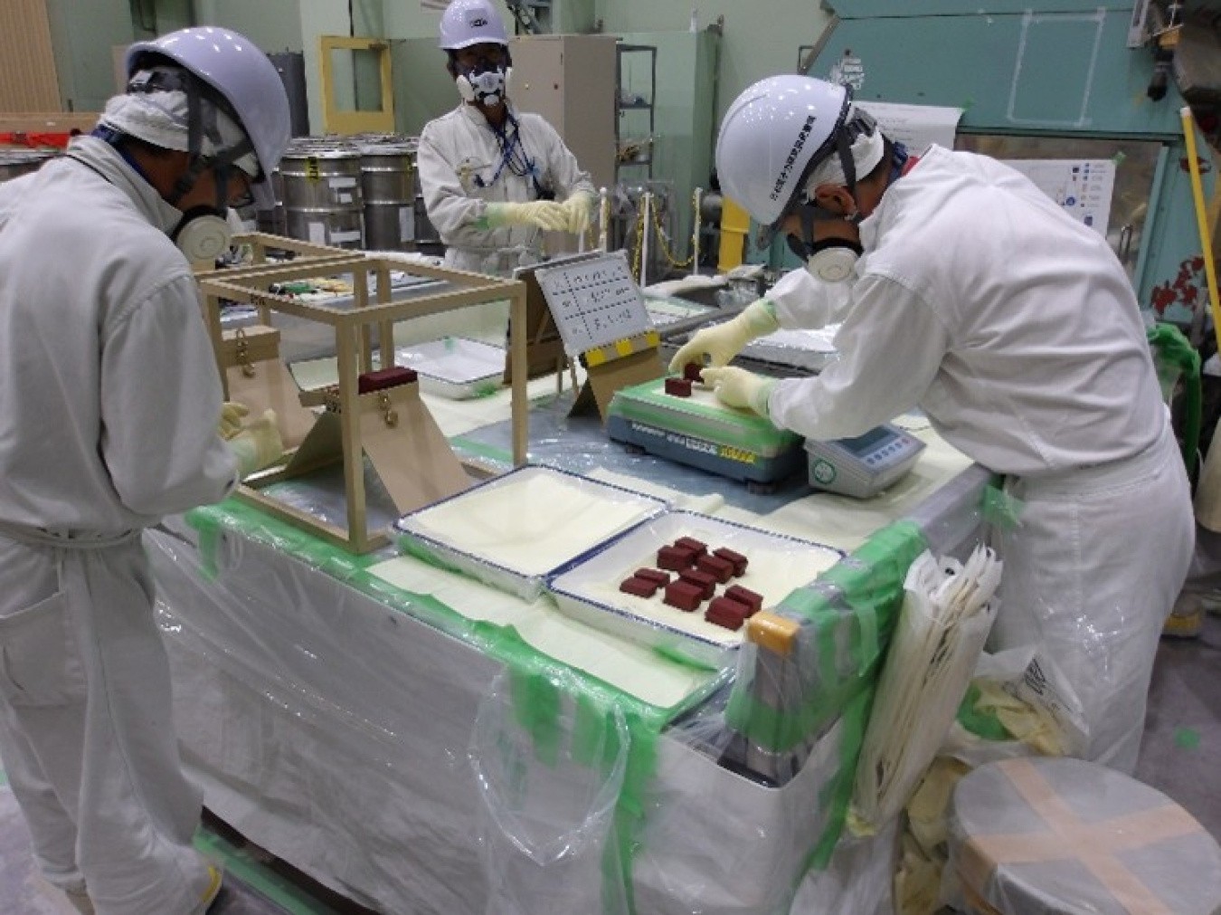 美日完成1.7公吨高丰度低浓缩铀国际运输