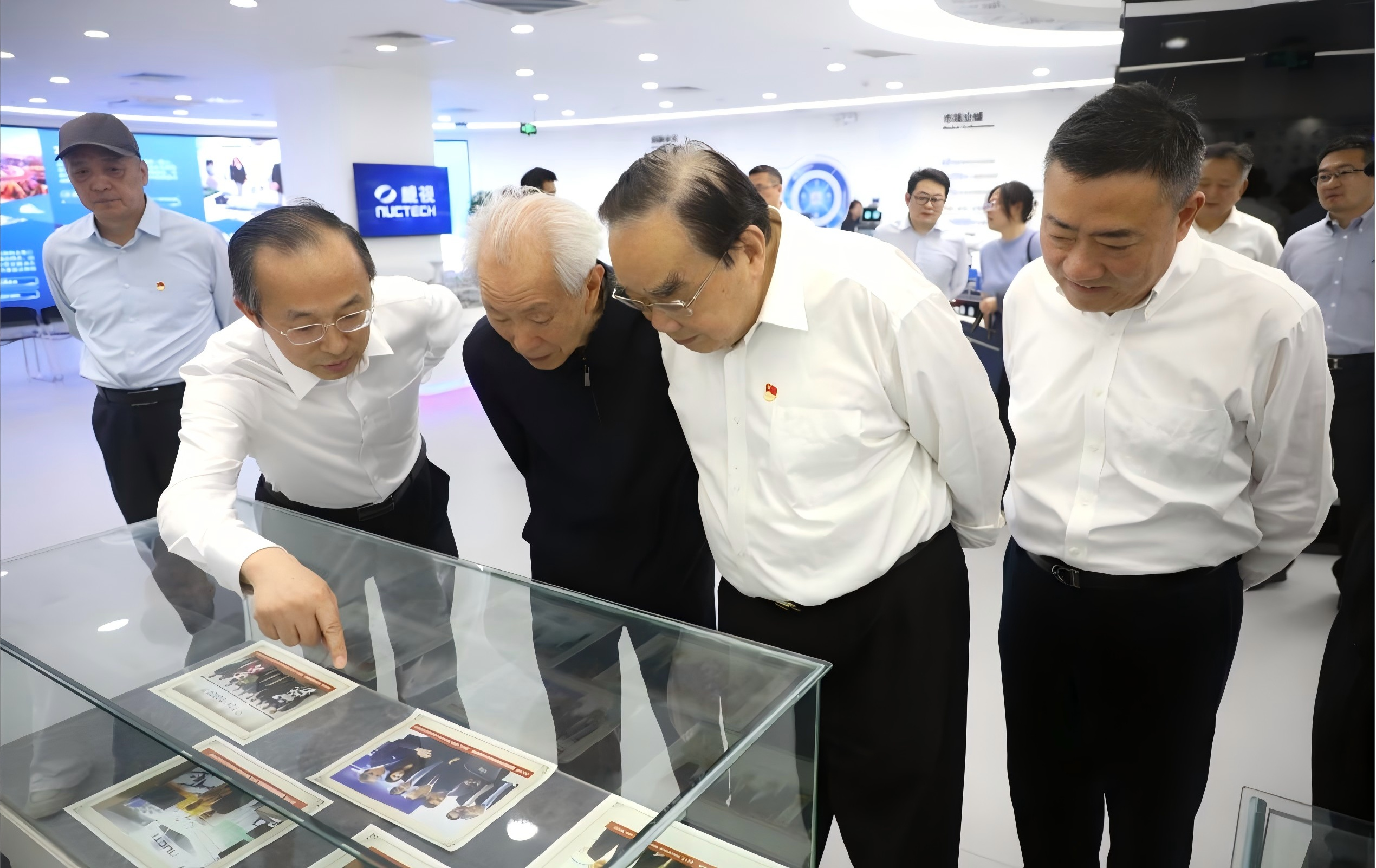 深化数智融合与科技创新,核工业老领导集体调研同方股份