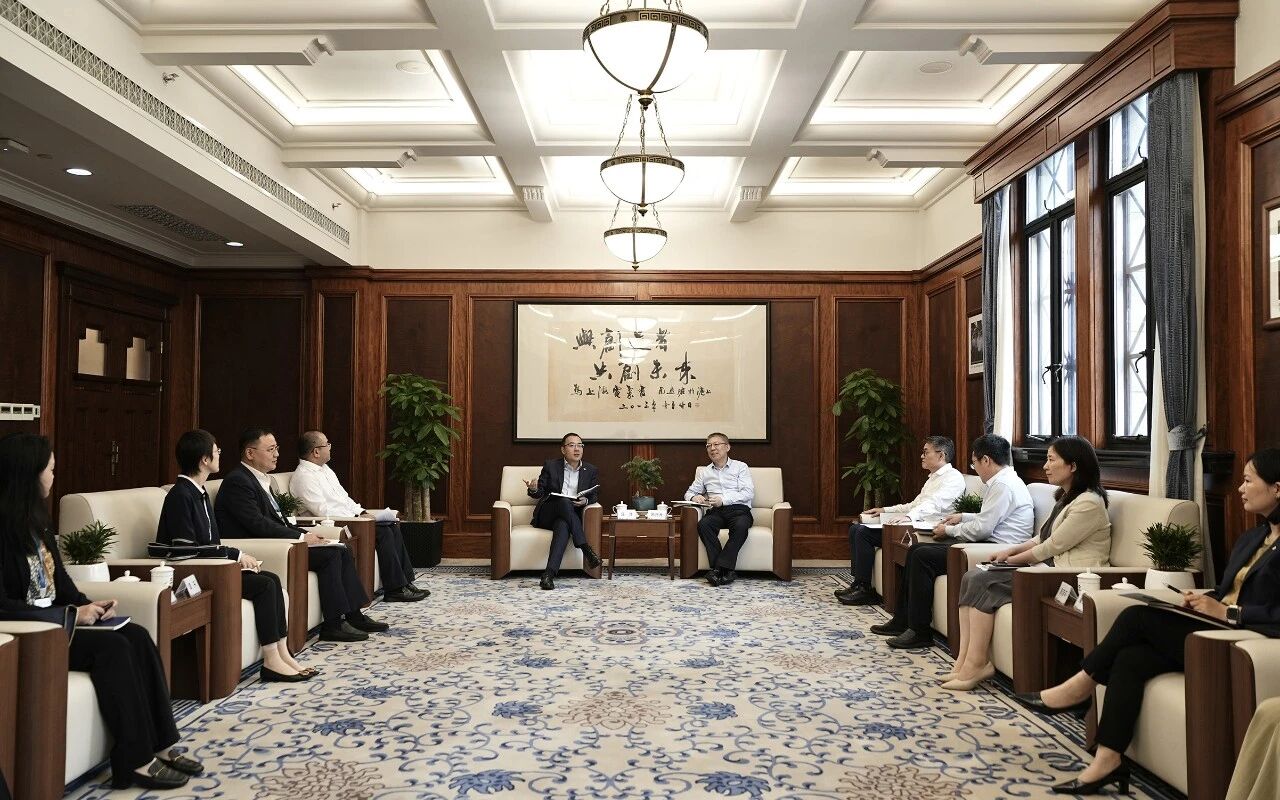 上海电气与中国进出口银行上海分行深化银企战略合作