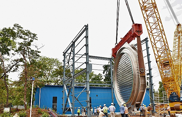 印度卡加(Kaiga)5、6号机组反应堆核心首件大型设备成功卸载