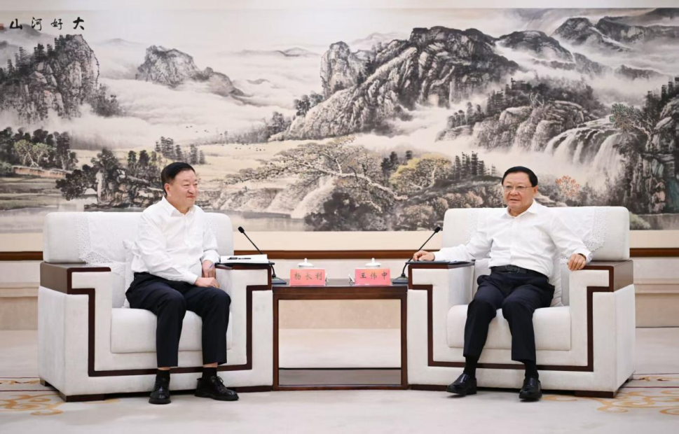 中广核与内蒙古自治区人民政府签署战略合作协议