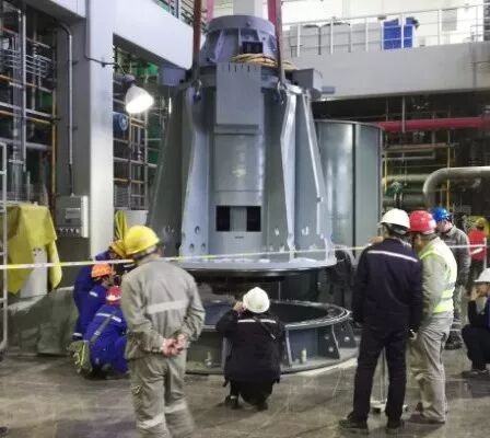 全球首台高温气冷堆核电站主氦风机通过验收