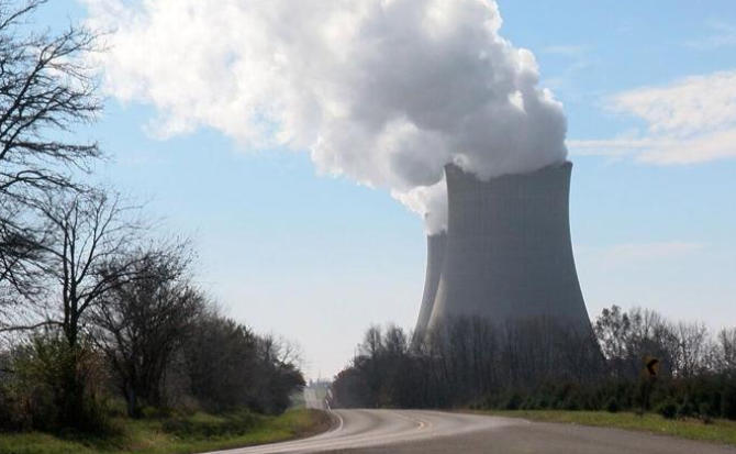 Illinois Restarts Nuclear Power in Bid to Address Energy Challenges