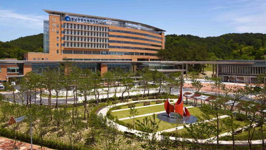 Le parc industriel des sciences de la radiologie médicale de la zone sud-est de Gijang à Busan avance en parallèle sur les centres de traitement par protons et par ions lourds