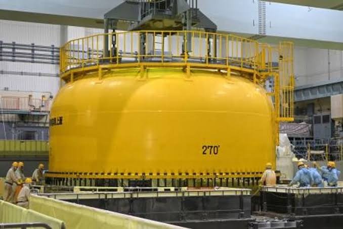 Achèvement du remplacement du combustible et installation du couvercle de l'enceinte de confinement de l'unité 2 de la centrale nucléaire de Shimane
