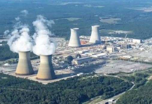 La canicule en France réduit la production nucléaire, les prix de l'électricité du jour même grimpent de 22 %