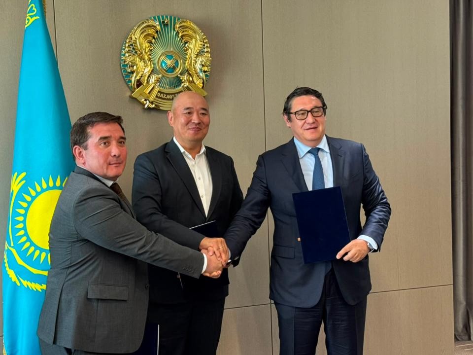 Kazakhstan Signs Memorandum of Cooperation on Atomic Industry Development