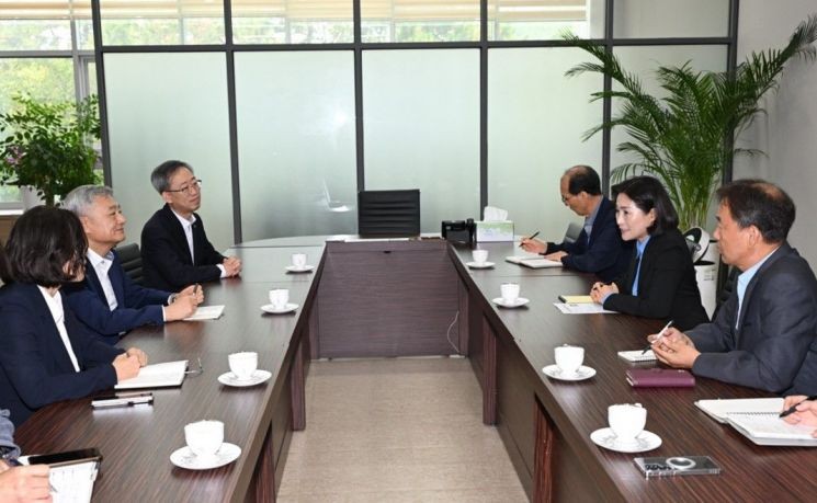 South Korea's Gijang County and KHNP Discuss Communication Issues with Residents near Kori Nuclear Power Plant