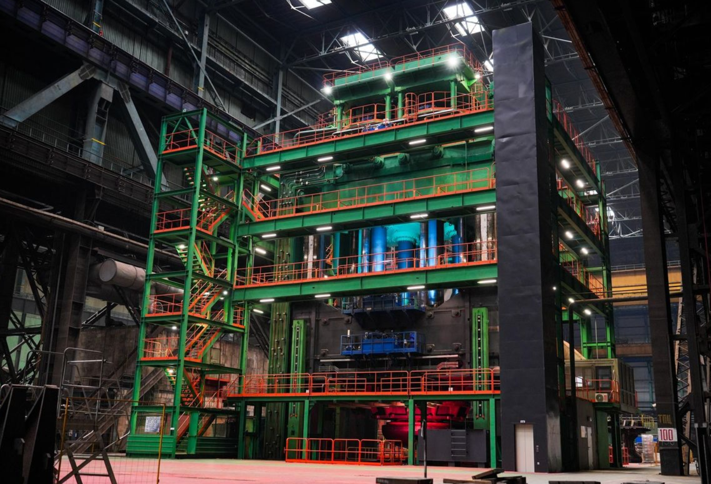 Le matériel de pressage hydraulique à aubes pour centrales nucléaires de l'usine russe « Atom Machine » a achevé sa modernisation