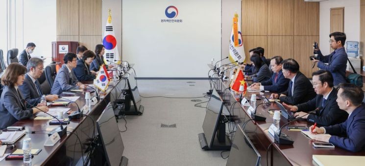 韩国核安全委员会与越南高层会谈：深化核安全监管合作助力宁顺核电项目重启